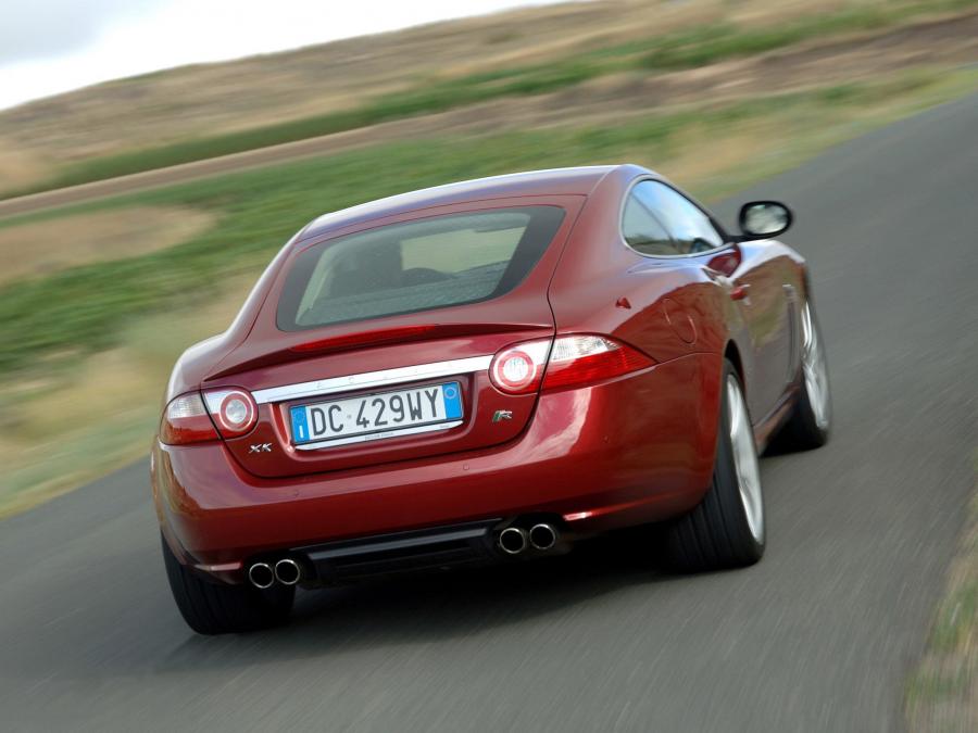  Jaguar XKR Coupe 2007 года  (фото 6 из 16)